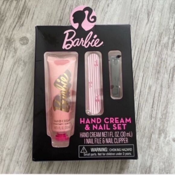 New Barbie hand cream and nail set - Picture 4 of 7